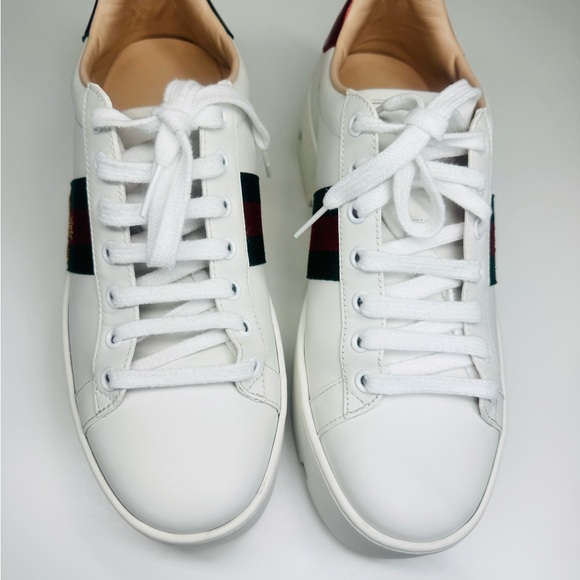 Authentic Gucci - Picture 7 of 8